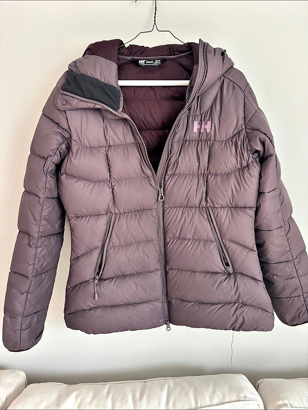 Helly Hansen Svalbard Down Jacket Puffer Jacket in Purple Size Small